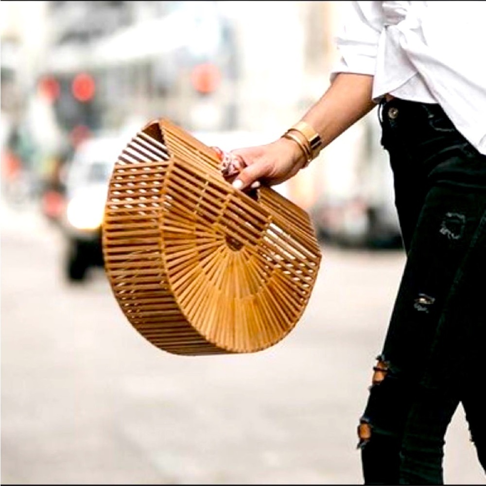 Cage bag like cult Gaia